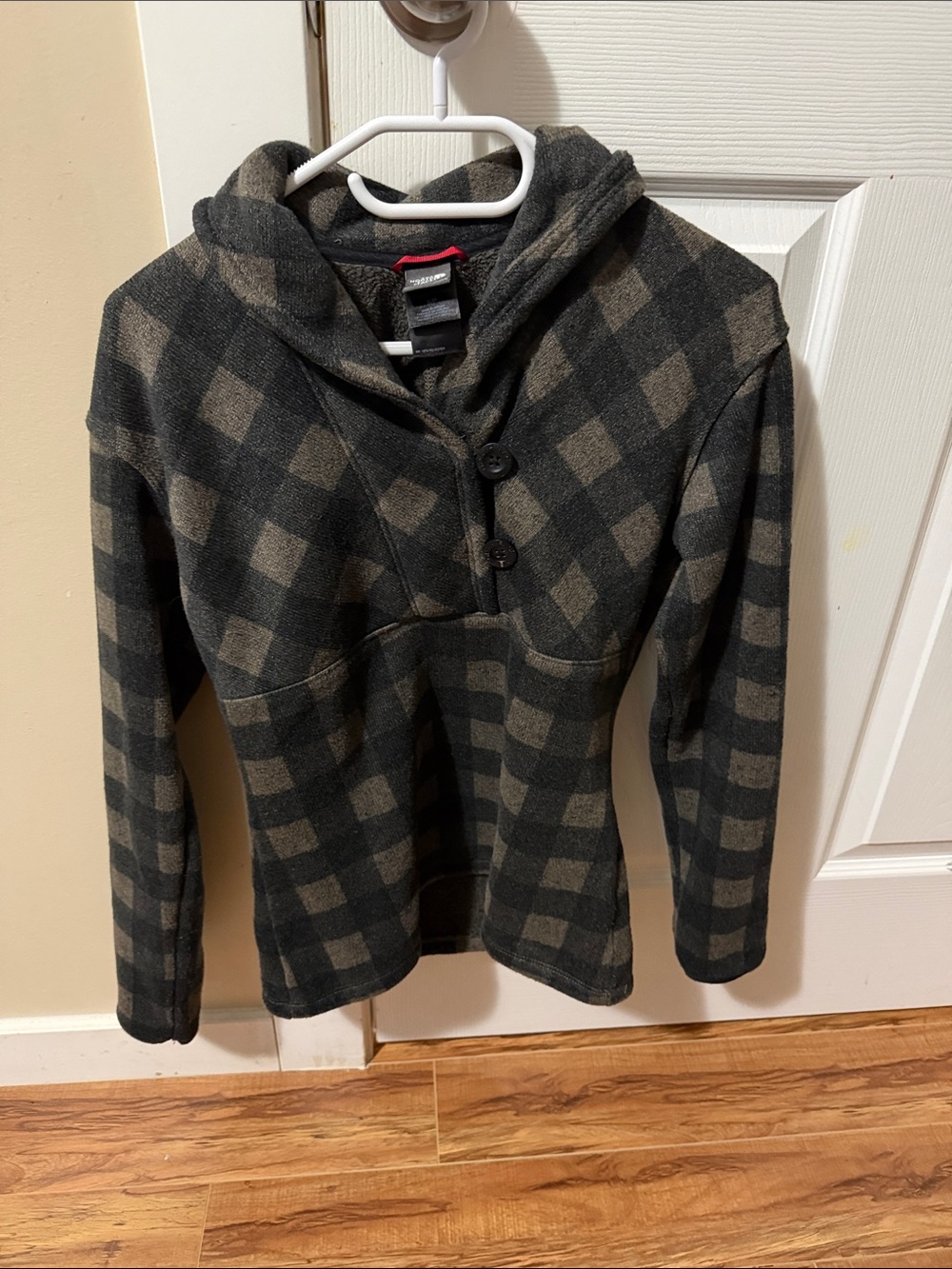 The North Face Women’s Hooded Plaid Teddy Jacket - Black & Gray